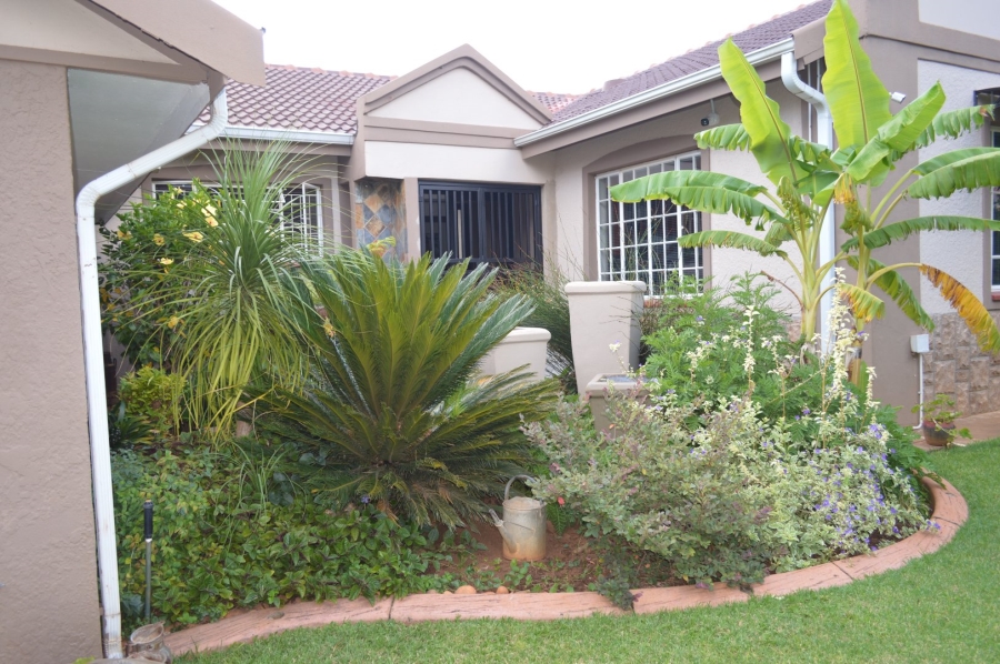 3 Bedroom Property for Sale in Wilkoppies North West